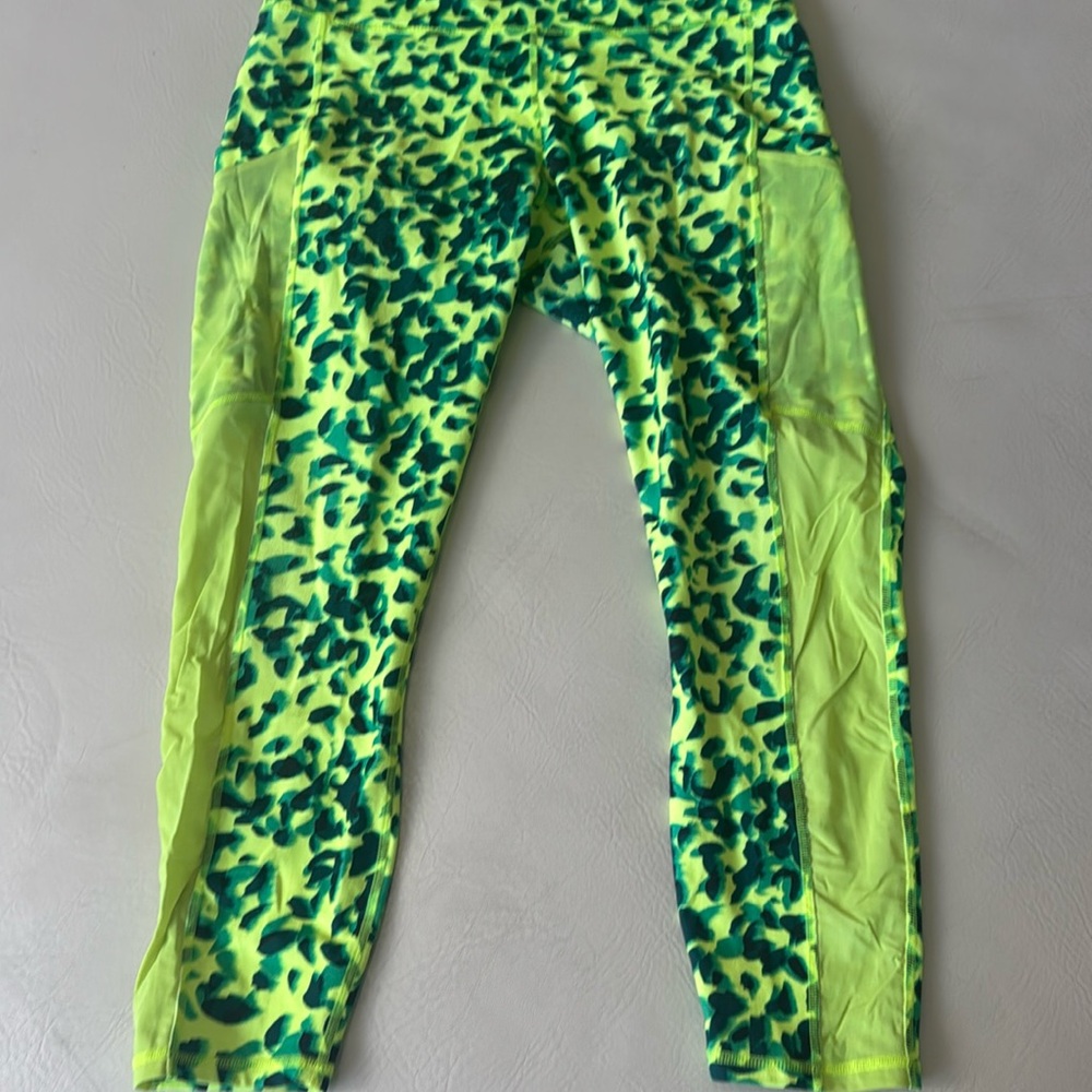 Fabletics Medium Powerhold Leggings - image 1